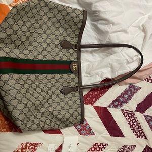 Gucci Ophelia tote handbag. Excellent condition.
